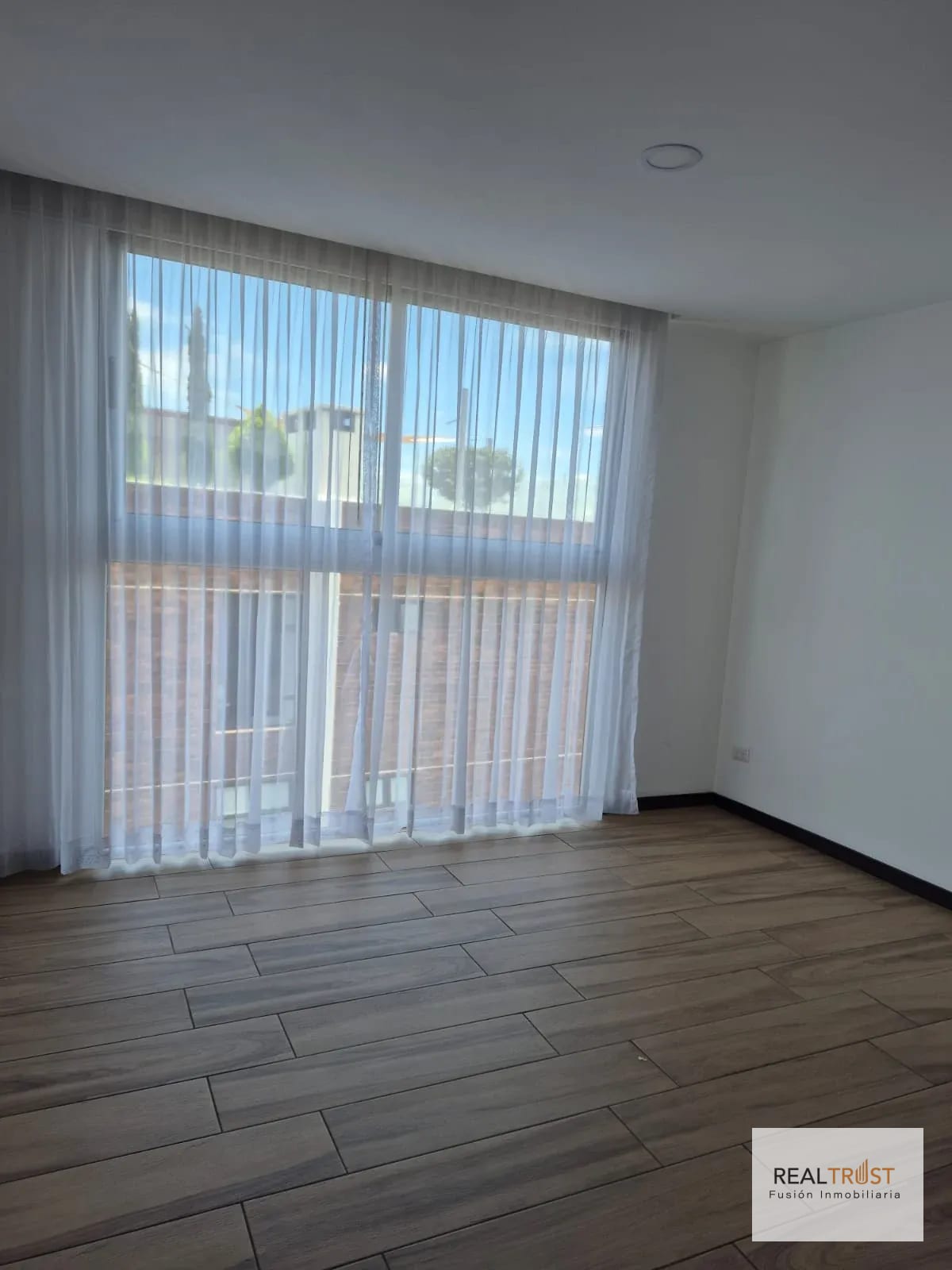 APARTAMENTO EN RENTA Vista Hermosa 1, Zona 15 — Apartamento en Alquiler en Zona 15, Guatemala, Ciudad — foto 3 de 7