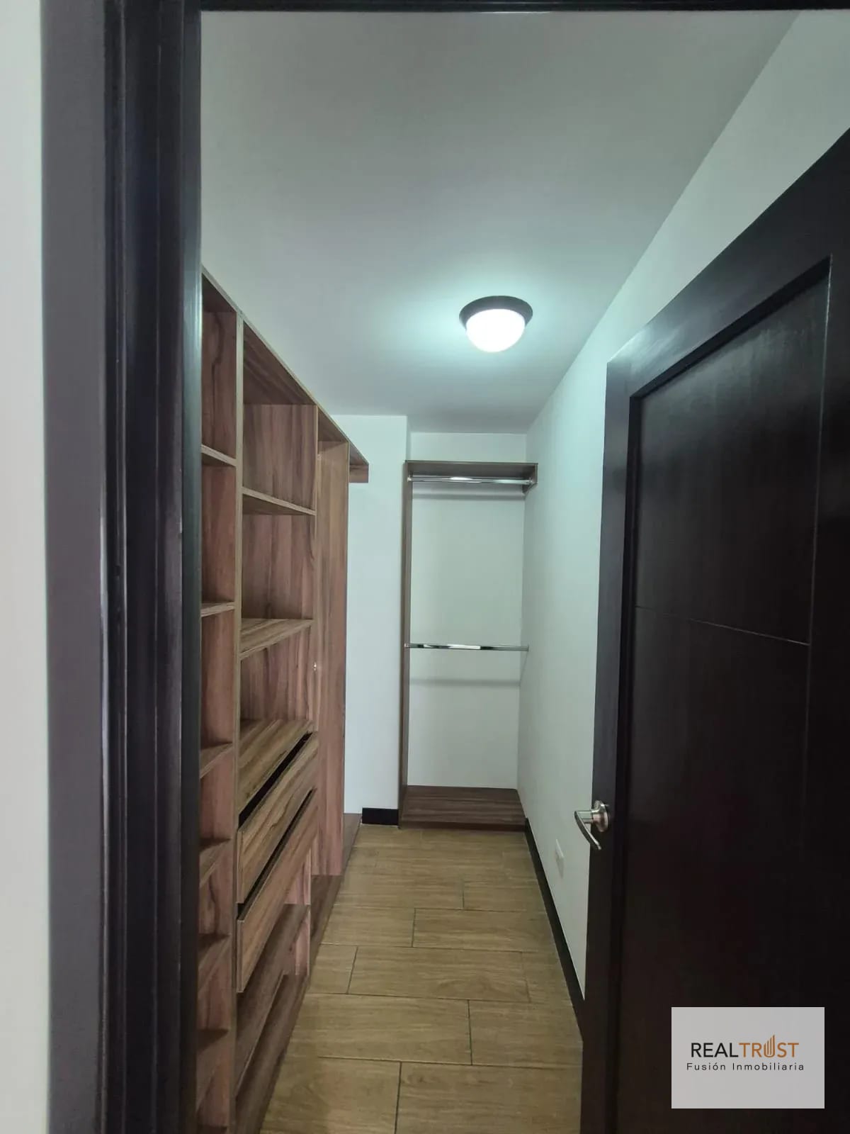 Apartamento en Renta Zona 15 Vista Hermosa 1 — Apartamento en Alquiler en Zona 15, Guatemala, Ciudad — foto 7 de 11