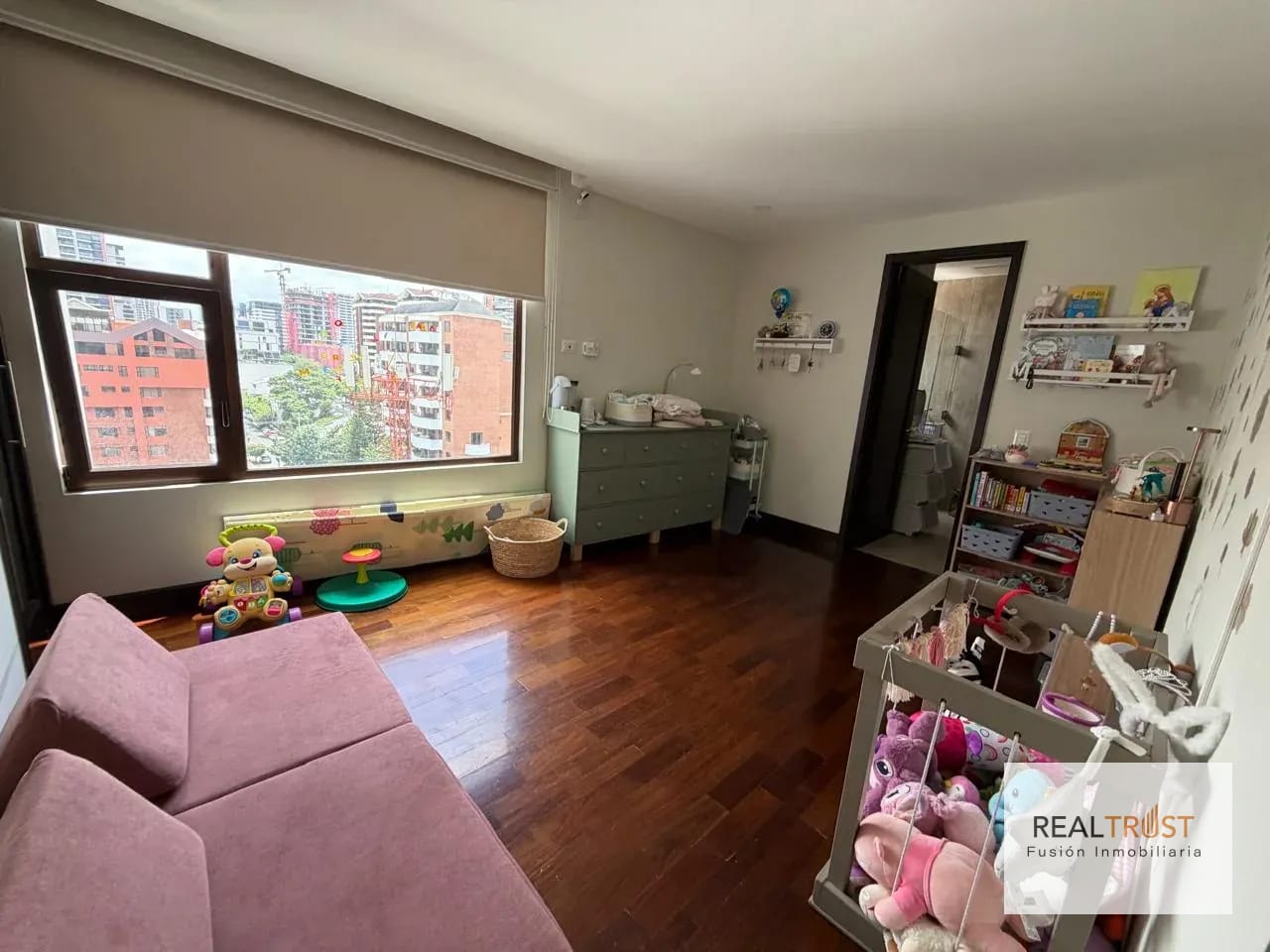 Apartamento en renta SANTA Inés zona 14 — Apartamento en Alquiler en Zona 14, Guatemala, Ciudad — foto 4 de 16