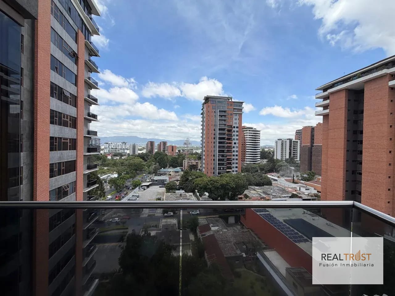Apartamento en renta SANTA Inés zona 14 — Apartamento en Alquiler en Zona 14, Guatemala, Ciudad — foto 7 de 16