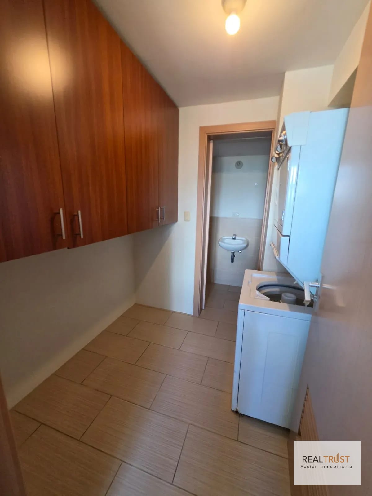 Apartamento en Renta Zona 14 la Villa — Apartamento en Alquiler en Zona 14, Guatemala, Ciudad — foto 5 de 17