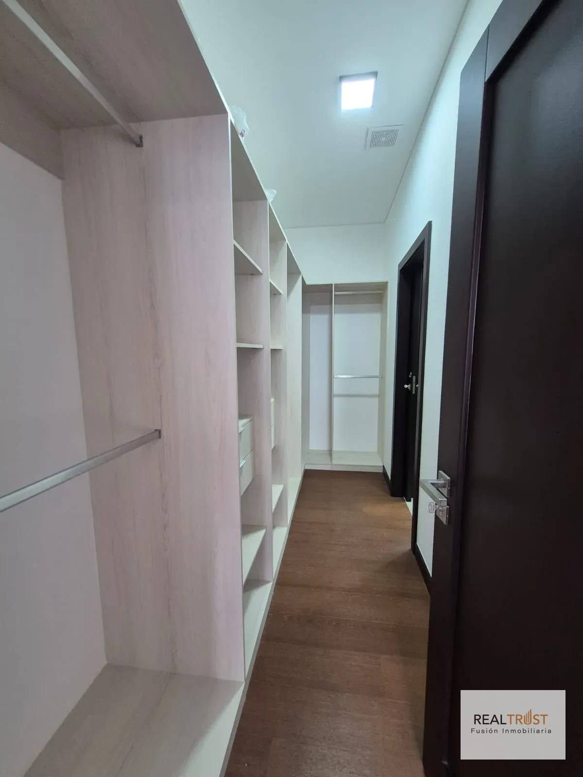 Apartamento amueblado en Renta para Estrenar Nogales Cayalá, Zona 16 — Apartamento en Alquiler en Ciudad Cayalá, Zona 16, Guatemala, Ciudad — foto 15 de 16