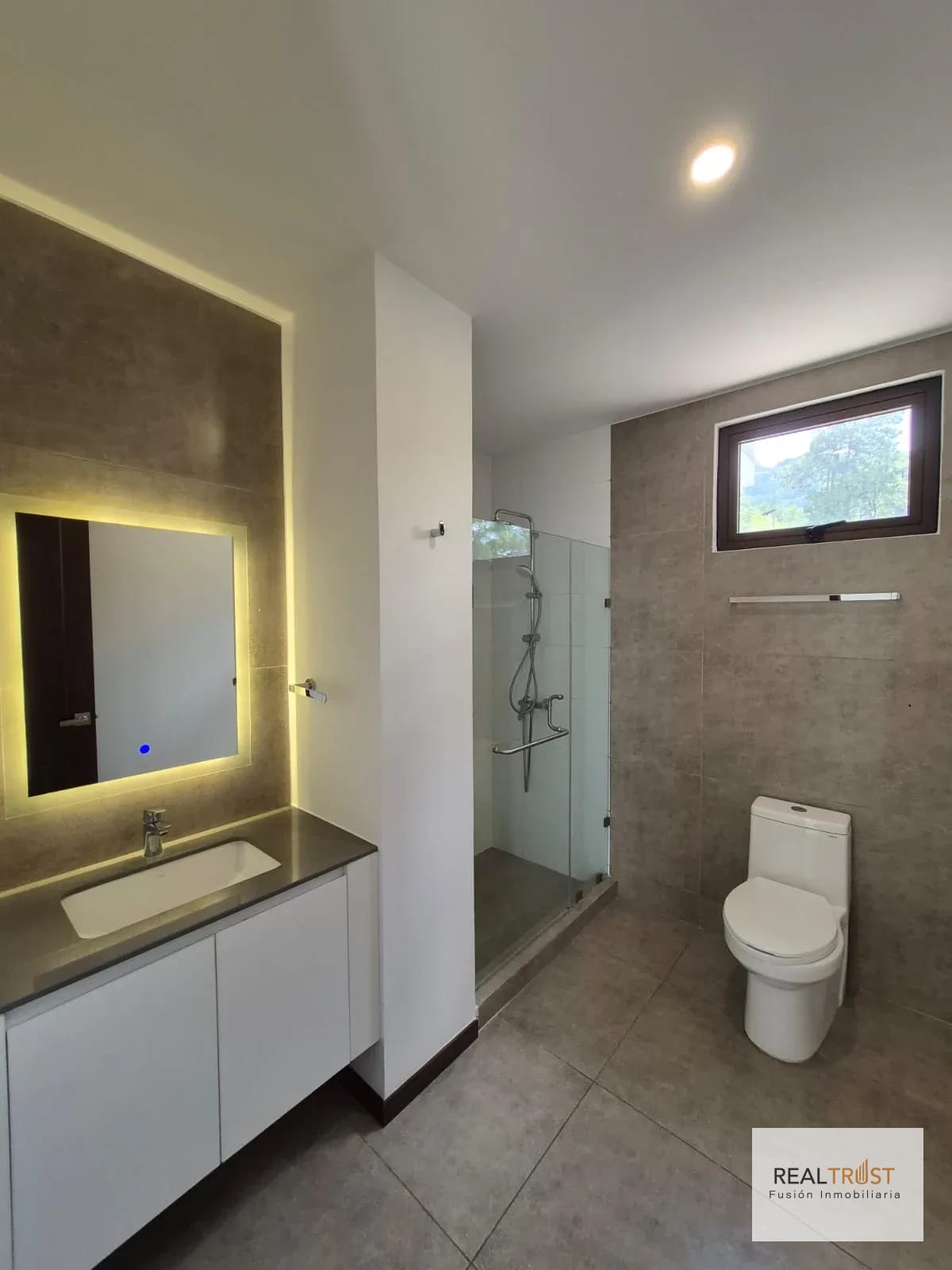 Amplio Apartamento en Venta Sector San Lázaro, Zona 15 — Apartamento en Venta en Zona 15, Guatemala, Ciudad — foto 7 de 15