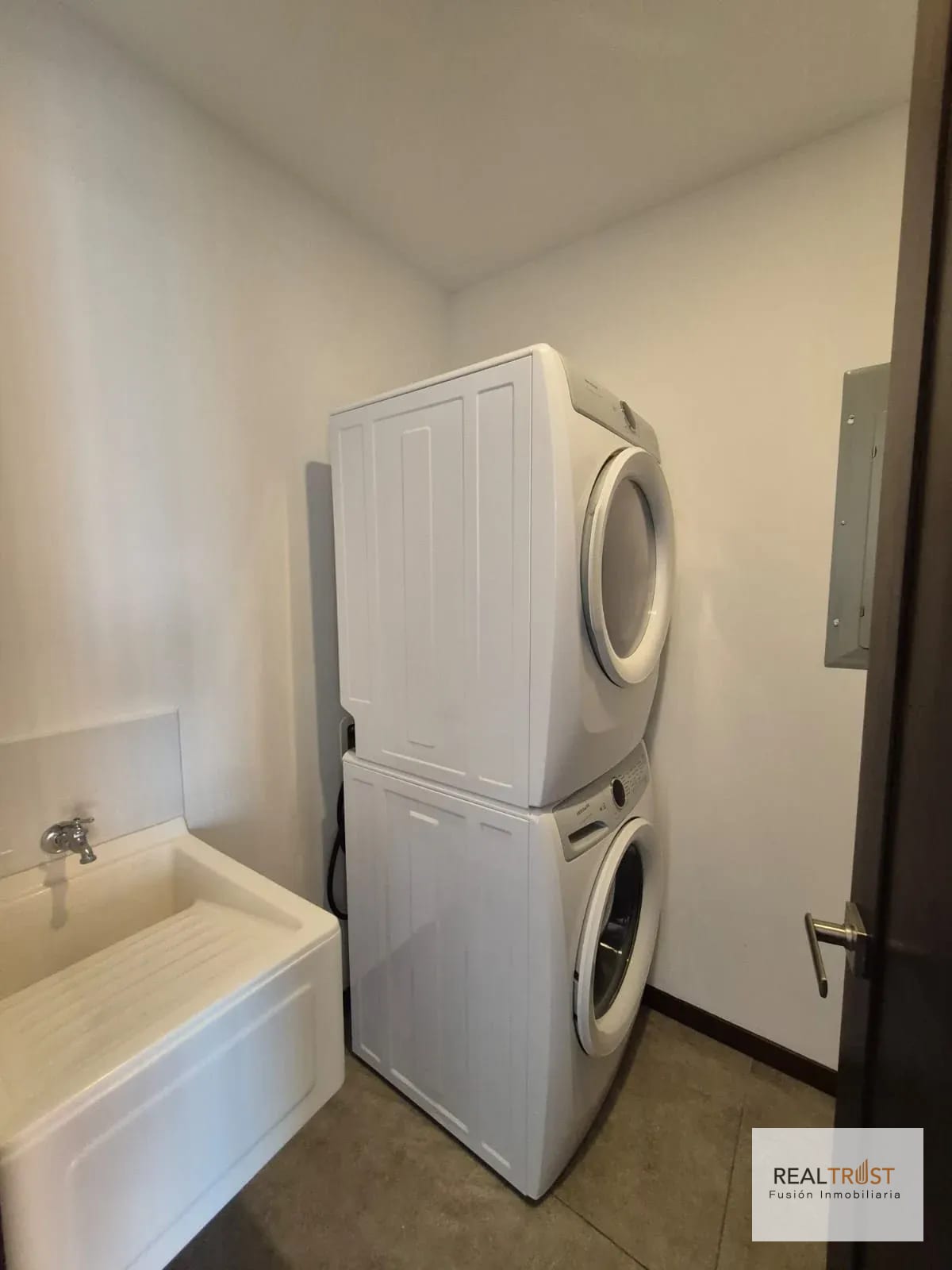 Moderno Apartamento en Venta Sector San Lázaro, Zona 15 — Apartamento en Venta en Zona 15, Guatemala, Ciudad — foto 11 de 11