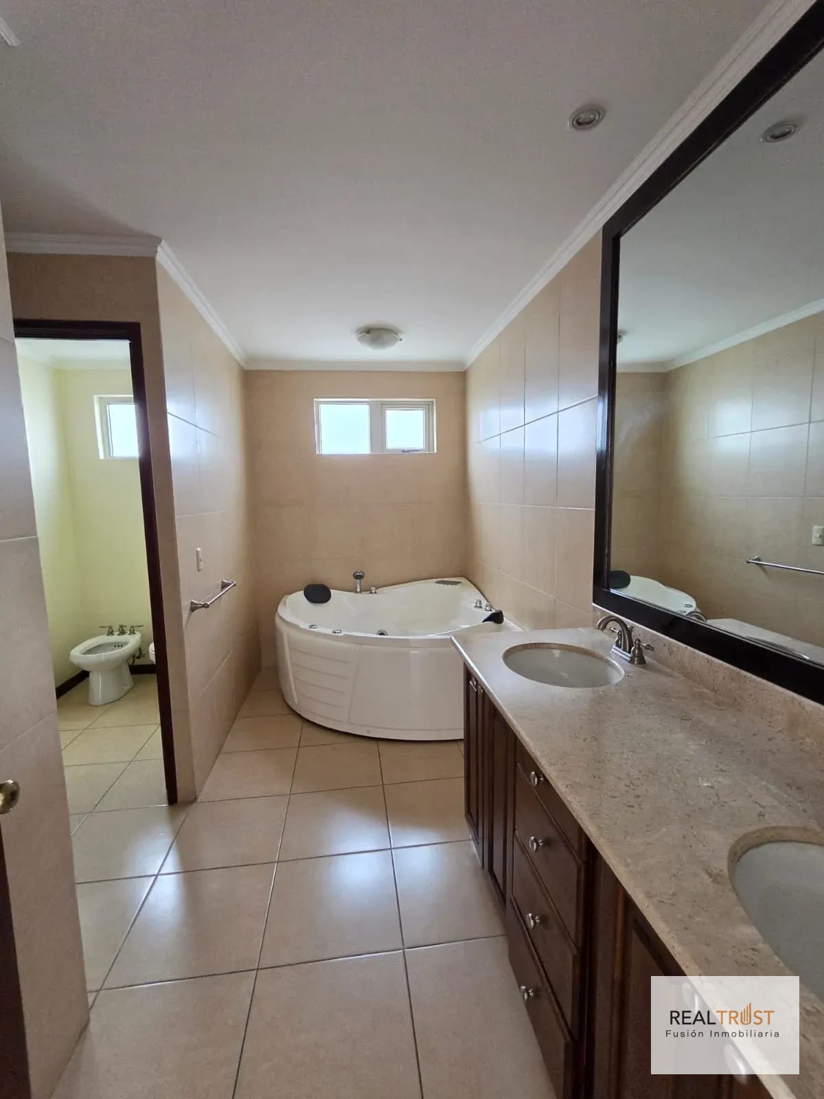 Precioso apartamento amplio vista hermosa 2 — Apartamento en Alquiler en Botticelli, Zona 15, Guatemala, Ciudad — foto 6 de 12
