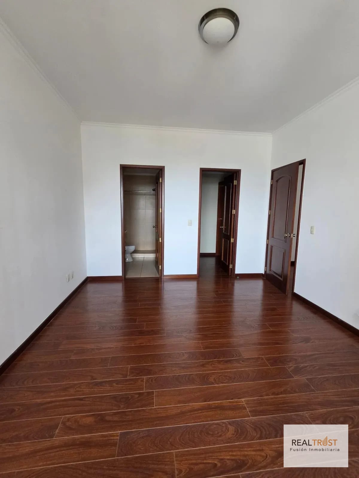 Precioso apartamento amplio vista hermosa 2 — Apartamento en Alquiler en Botticelli, Zona 15, Guatemala, Ciudad — foto 11 de 12