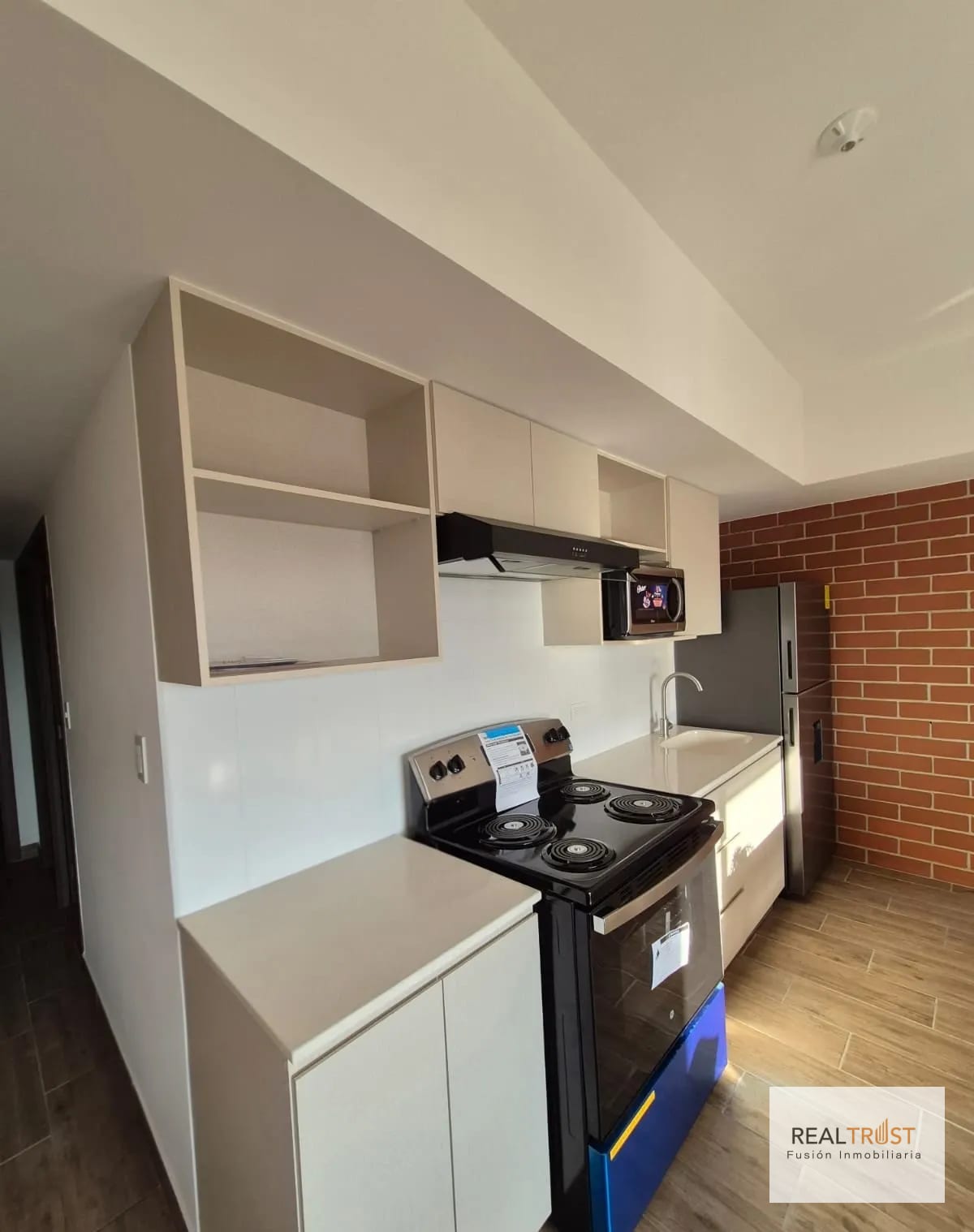 Rento Apartamento Amueblado Modra Zona 4 — Apartamento en Alquiler en Zona 4, Guatemala, Ciudad — foto 3 de 17