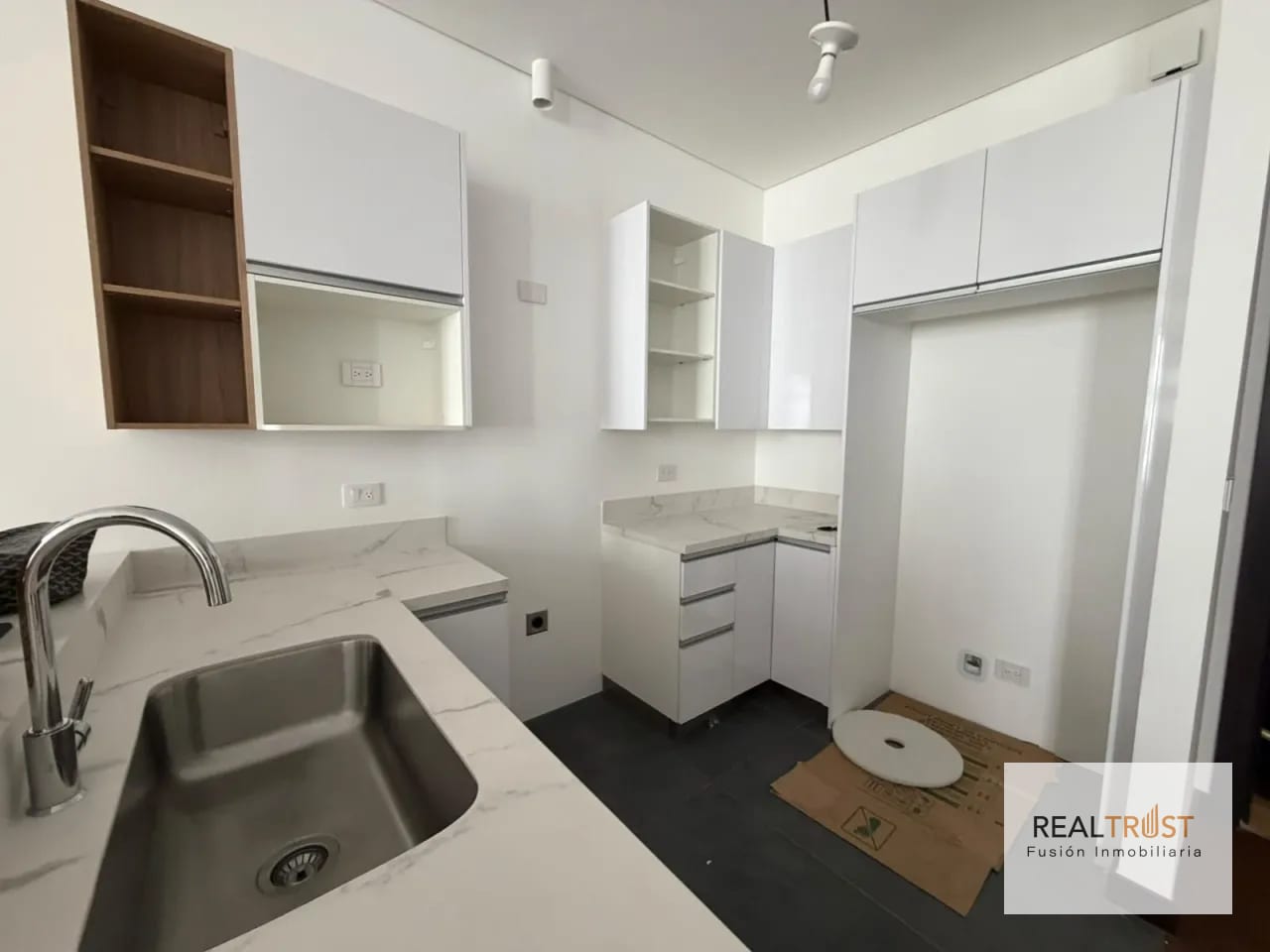 Apartamento en renta Nogales de Cayalá zona 16 — Apartamento en Alquiler en Zona 16, Guatemala, Ciudad — foto 3 de 16