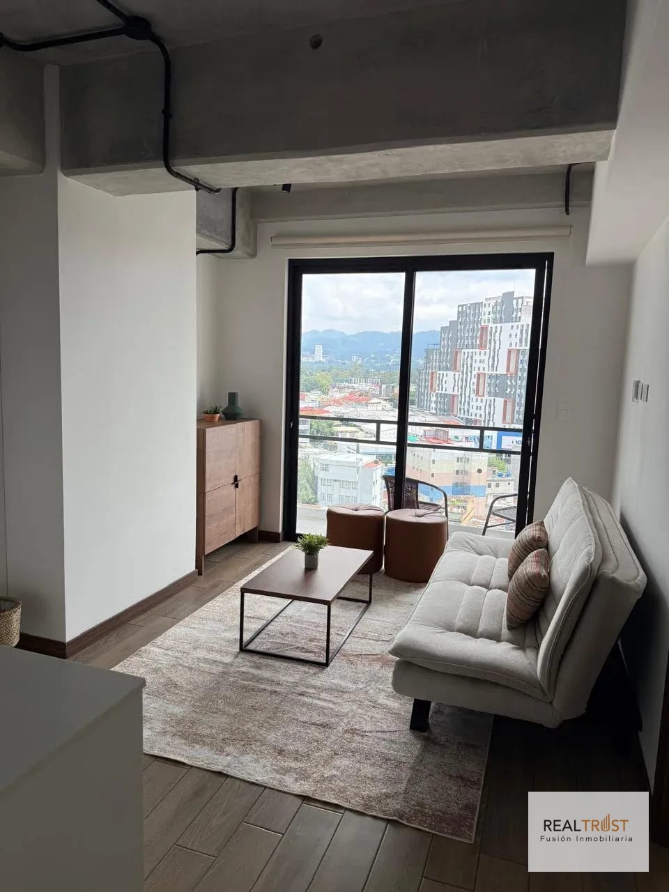 Apartamento Amueblado en Renta Inara Cuatro — Apartamento en Alquiler en Inara Cuatro Norte, Zona 4, Guatemala, Ciudad — foto 1 de 13
