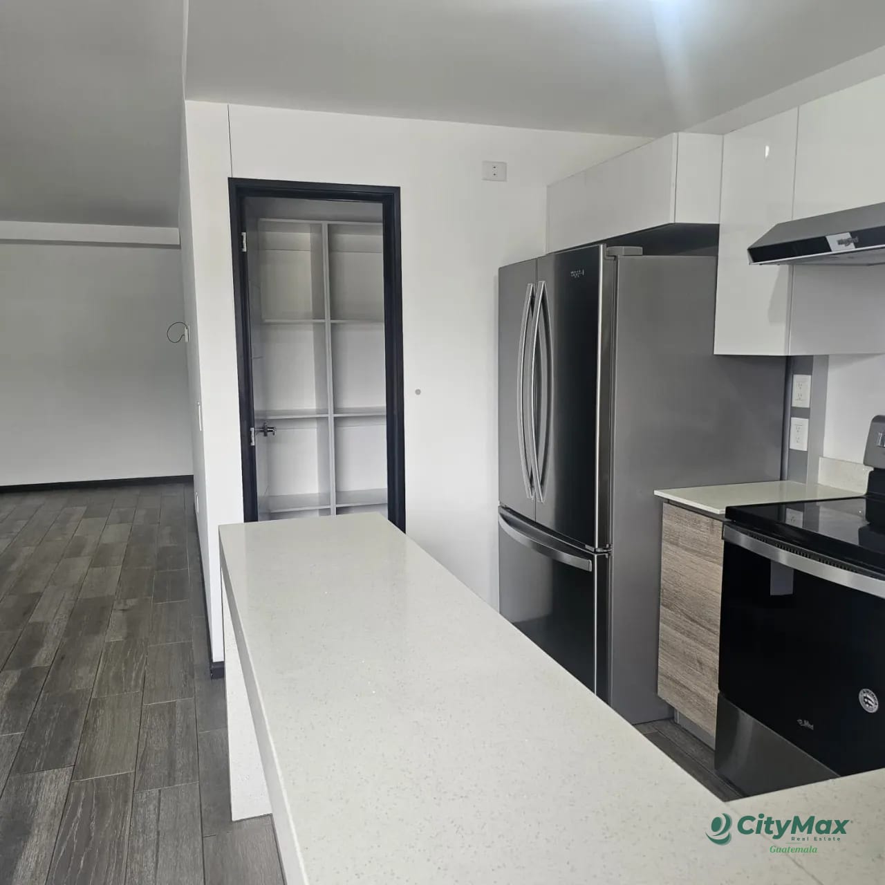 Apartamento en Venta Listo para habitar Z. 14 — Apartamento en Venta en Segheria, Zona 14, Guatemala, Ciudad — foto 3 de 10