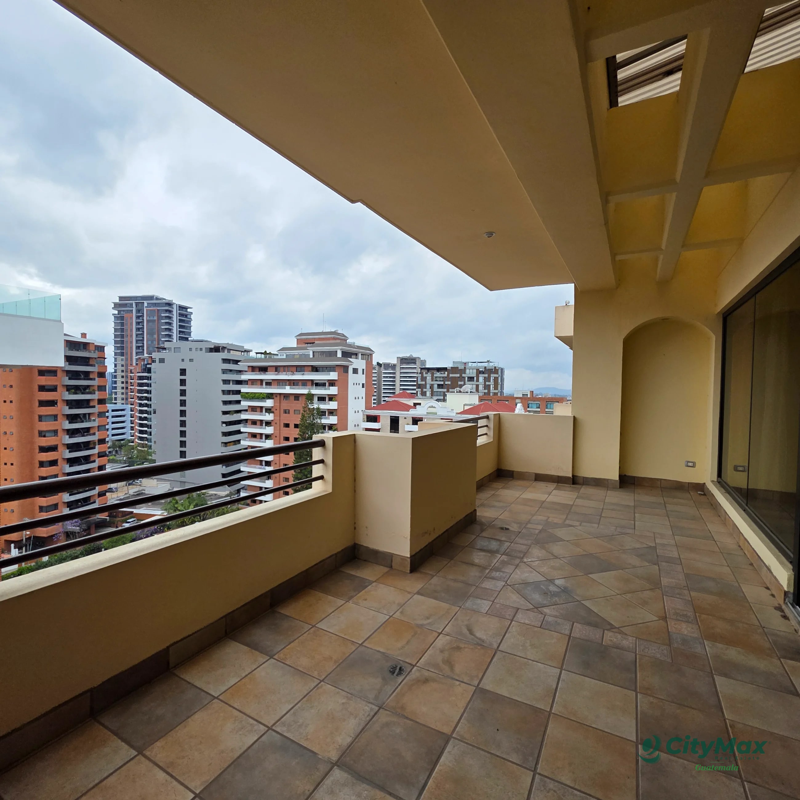 Penthouse en Venta zona 10 cerca de La Estación — Apartamento en Venta en Torre Castelar, Zona 10, Guatemala, Ciudad — foto 14 de 16