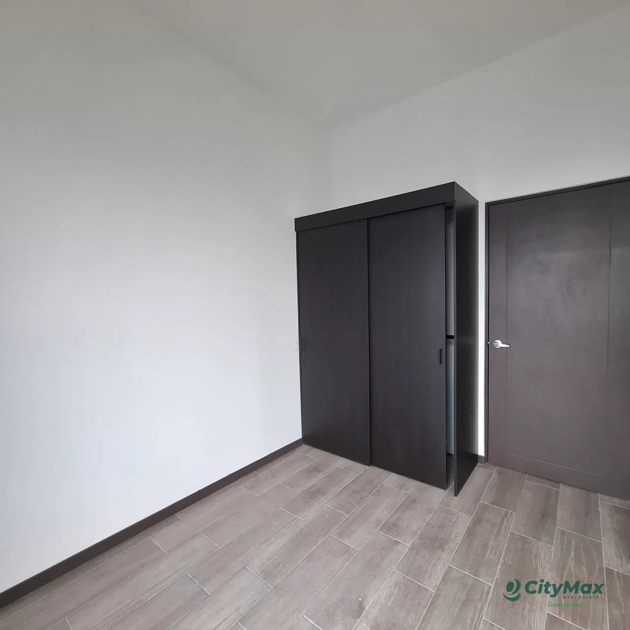 Apartamento Amueblado en Venta en Inversión en Zona 13 — Apartamento en Venta en N Américas, Zona 13, Guatemala, Ciudad — foto 2 de 9