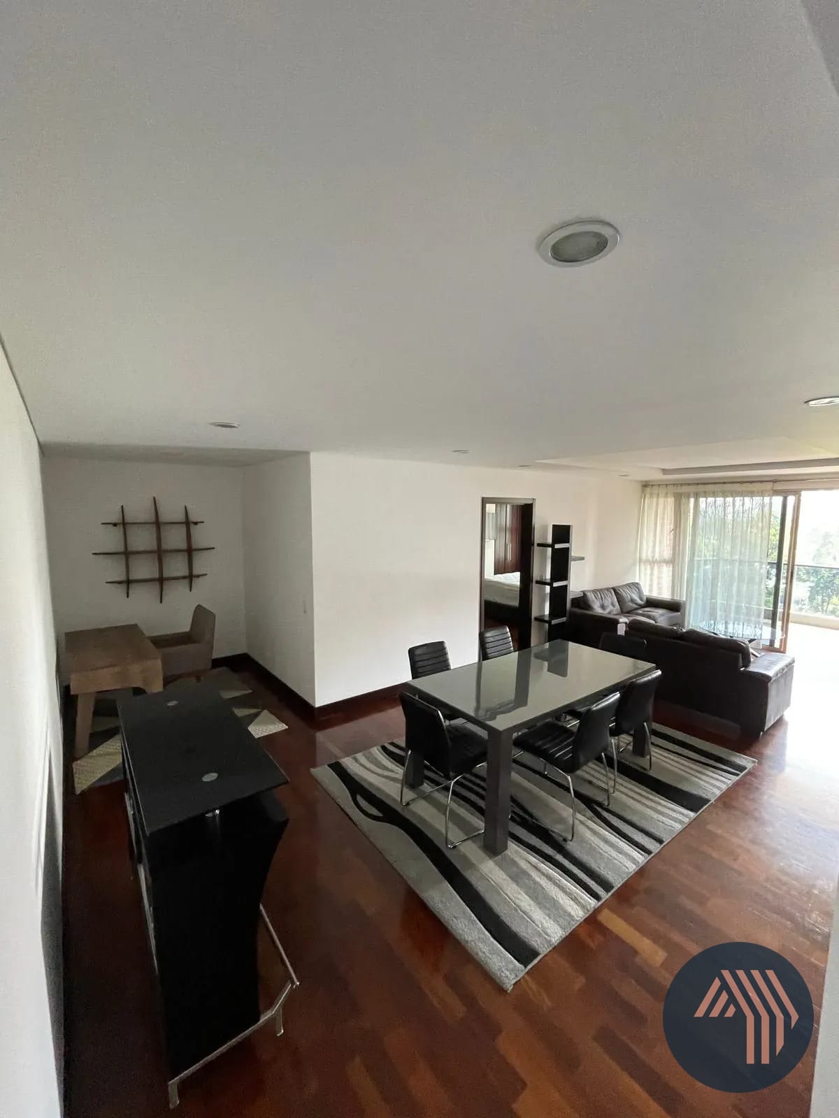 Alquiler de Amplio Apartamento - Santa Sofia, Zona 10 — Apartamento en Venta en Zona 14, Guatemala, Ciudad — foto 4 de 9