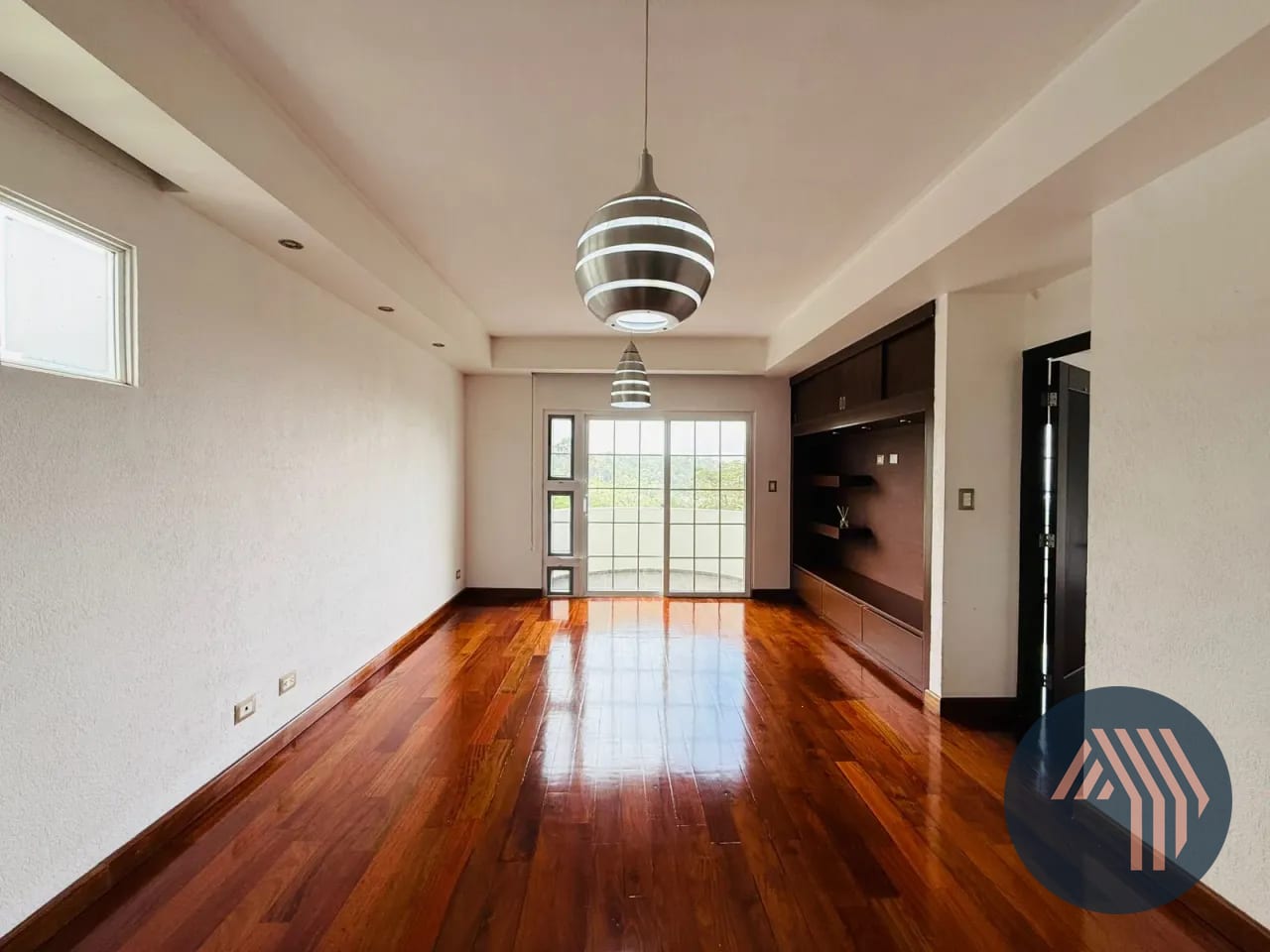 Alquiler de Lindo Apartamento - Ed. la Vista, Zona 16 — Apartamento en Alquiler en La Vista, Zona 16, Guatemala, Ciudad — foto 4 de 12