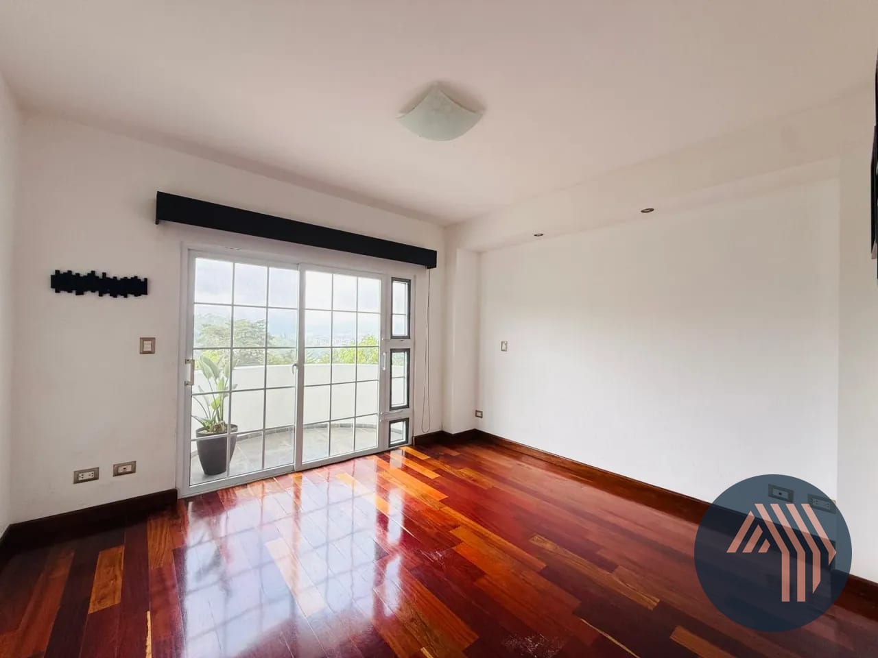 Alquiler de Lindo Apartamento - Ed. la Vista, Zona 16 — Apartamento en Alquiler en La Vista, Zona 16, Guatemala, Ciudad — foto 10 de 12