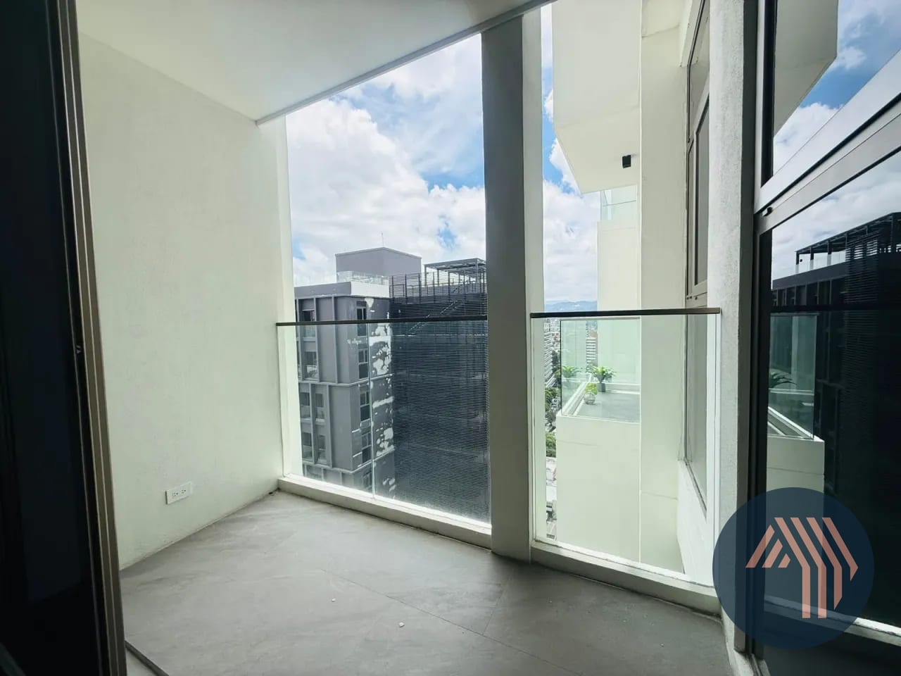 Alquiler de Lindo Apartamento para Estrenar - Atarah, Zona 10 — Apartamento en Alquiler en Atarah, Zona 10, Guatemala, Ciudad — foto 4 de 8