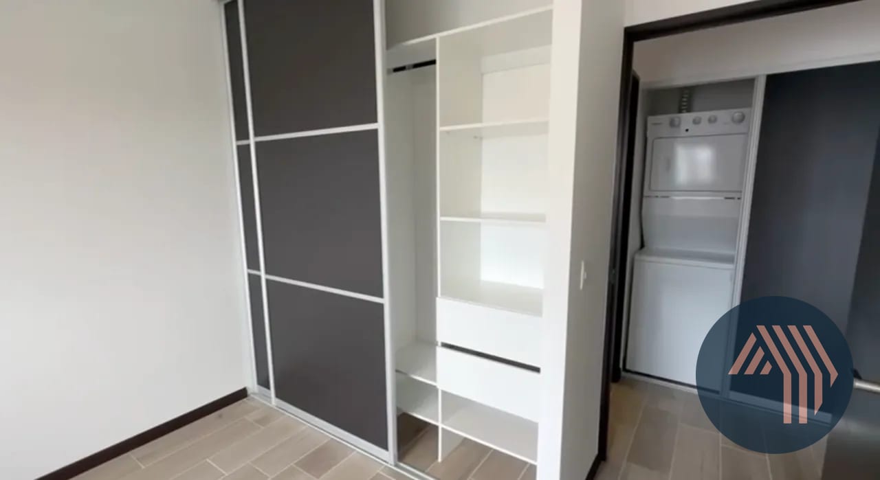 Alquiler de Lindo Apartamento - Plaza Segheria, Zona 14 — Apartamento en Alquiler en Segheria, Zona 14, Guatemala, Ciudad — foto 12 de 16