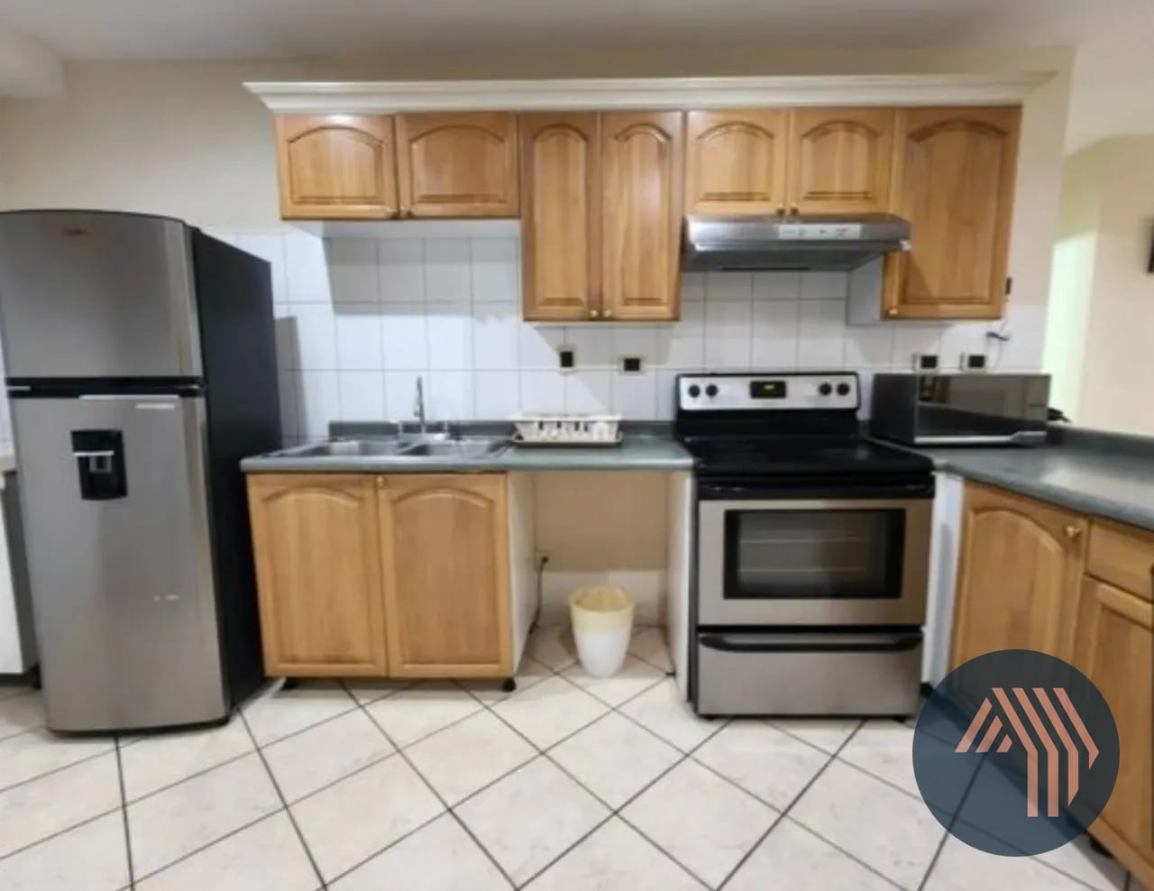 Alquiler de Cómodo Apartamento - Milenia, Zona 10 — Apartamento en Alquiler en Milenia, Zona 10, Guatemala, Ciudad — foto 4 de 10