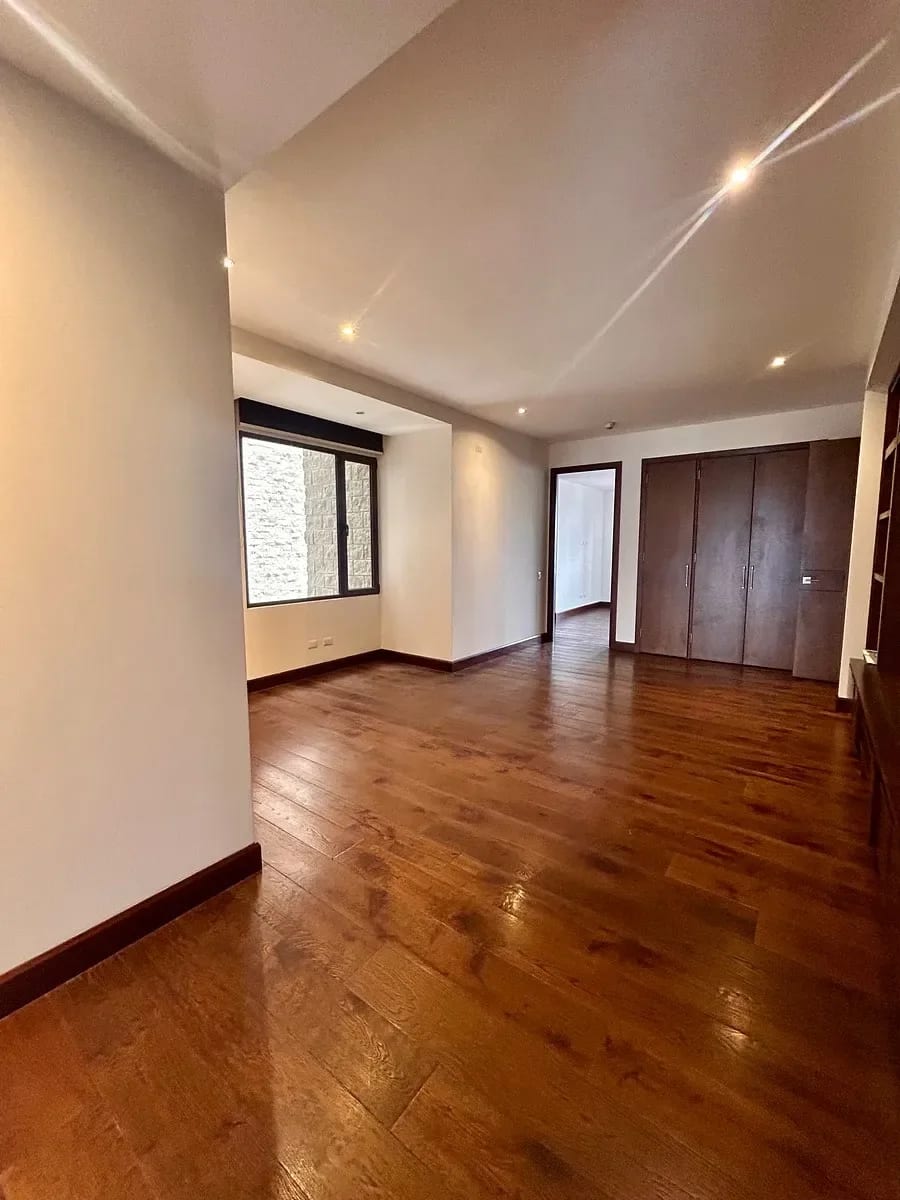 Apartamento en Alquiler Tiffany (Vista a la Cañada) — Apartamento en Alquiler en Tiffany 5ta Avenida, Zona 14, Guatemala, Ciudad — foto 8 de 11