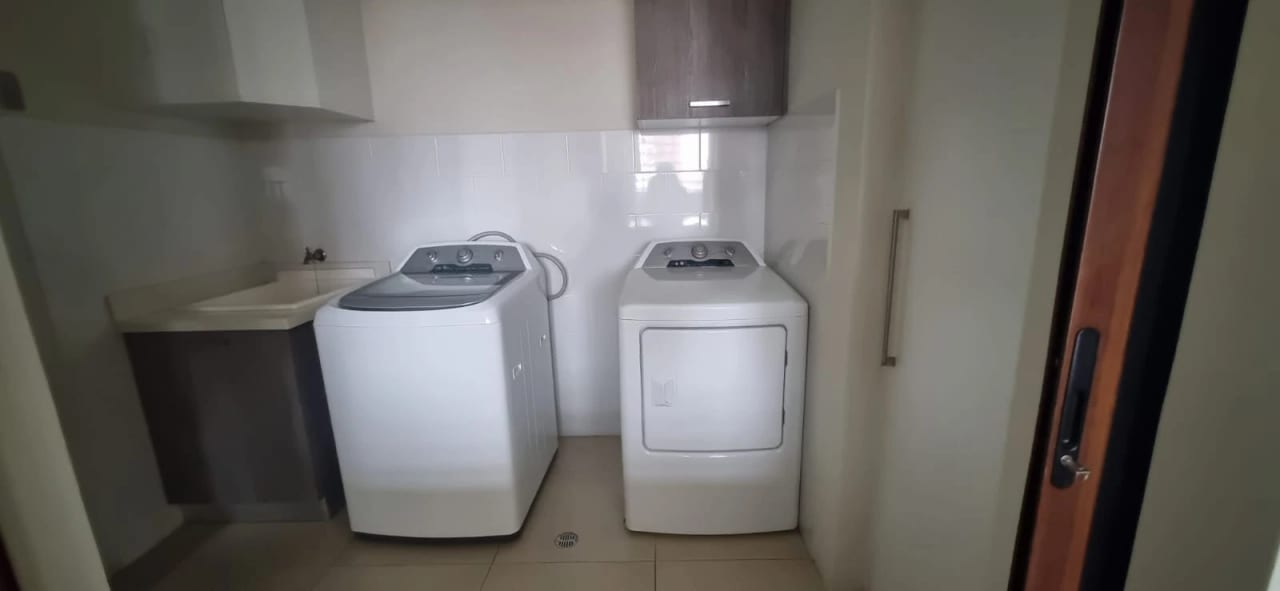 Apartamento Amueblado en Santa Inés Zona 14 — Apartamento en Alquiler en Santa Inés, Zona 14, Guatemala, Ciudad — foto 12 de 12