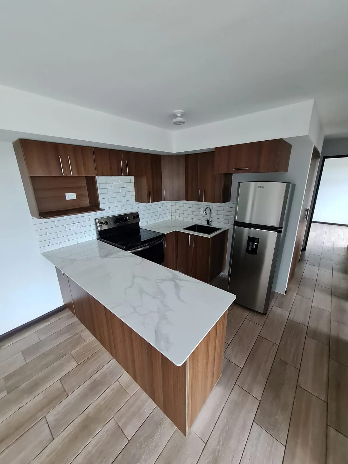 Venta de Apartamento en Edificio Bari CAES — Apartamento en Venta en Bari, Carretera a El Salvador, Guatemala, Ciudad — foto 6 de 12