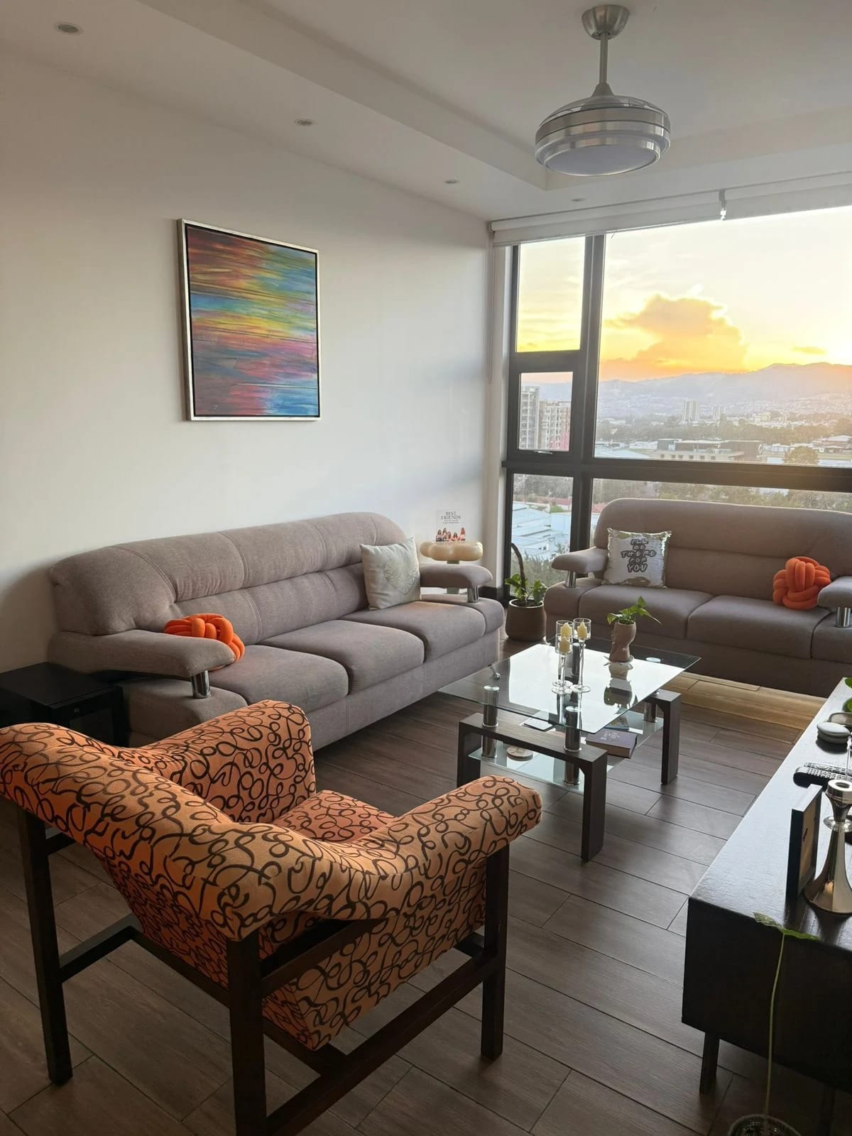 Apartamento en Alquiler en Zona 14 con Linda vista — Apartamento en Alquiler en Vistana, Zona 14, Guatemala, Ciudad — foto 4 de 10