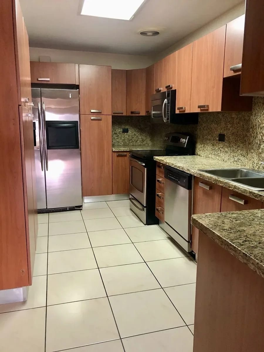 Amplio Apartamento en Alquiler San Angel — Apartamento en Alquiler en San Ángel, Zona 14, Guatemala, Ciudad — foto 9 de 13
