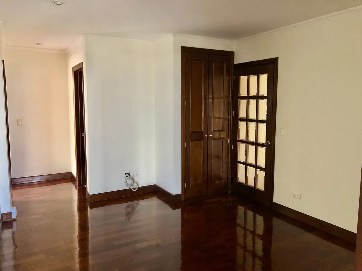 Amplio Apartamento en Alquiler San Angel — Apartamento en Alquiler en San Ángel, Zona 14, Guatemala, Ciudad — foto 2 de 13