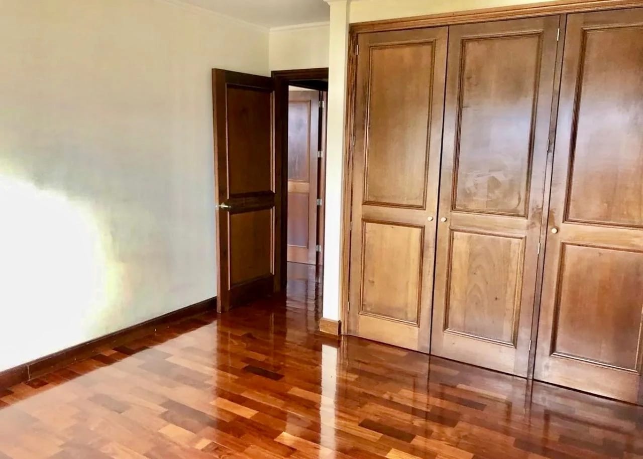 Amplio Apartamento en Alquiler San Angel — Apartamento en Alquiler en San Ángel, Zona 14, Guatemala, Ciudad — foto 7 de 13