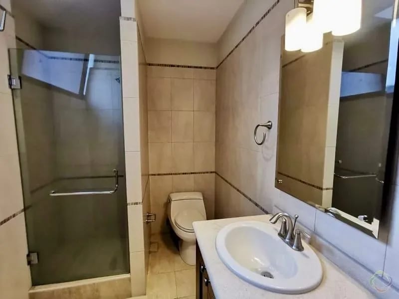 Apartamento Espectacular en Edificio Zona 14 — Apartamento en Venta en Zona 14, Guatemala, Ciudad — foto 9 de 10