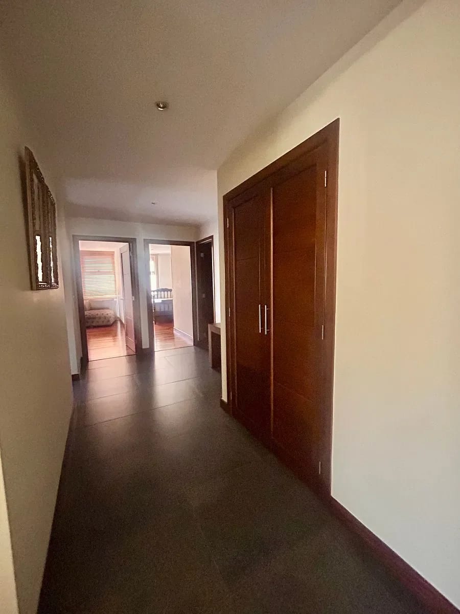 Amplio Apartamento en Edificio Clásico de Alta Plusvalía — Apartamento en Venta en Zona 10, Guatemala, Ciudad — foto 7 de 10