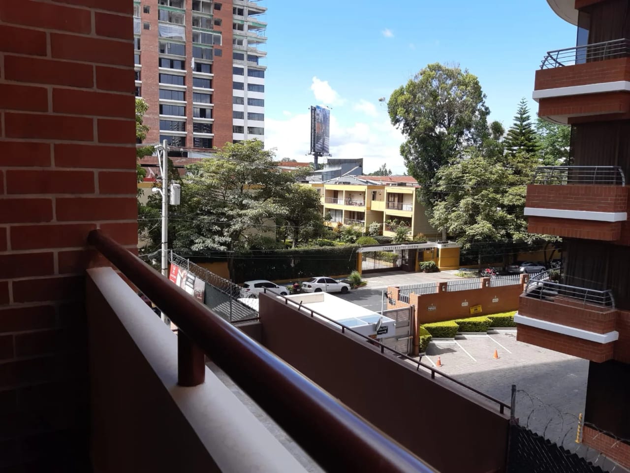 Apartamento Amueblado en Alquiler Salvattore Zona 10 — Apartamento en Alquiler en Salvattore, Zona 10, Guatemala, Ciudad — foto 1 de 11