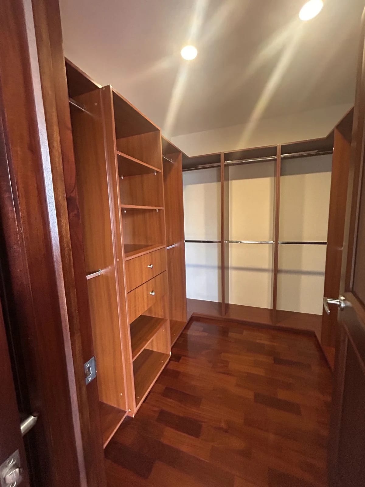 Apartamento en Alquiler en ubicación privilegiada Santa María — Apartamento en Alquiler en Santa María, Zona 10, Guatemala, Ciudad — foto 13 de 16