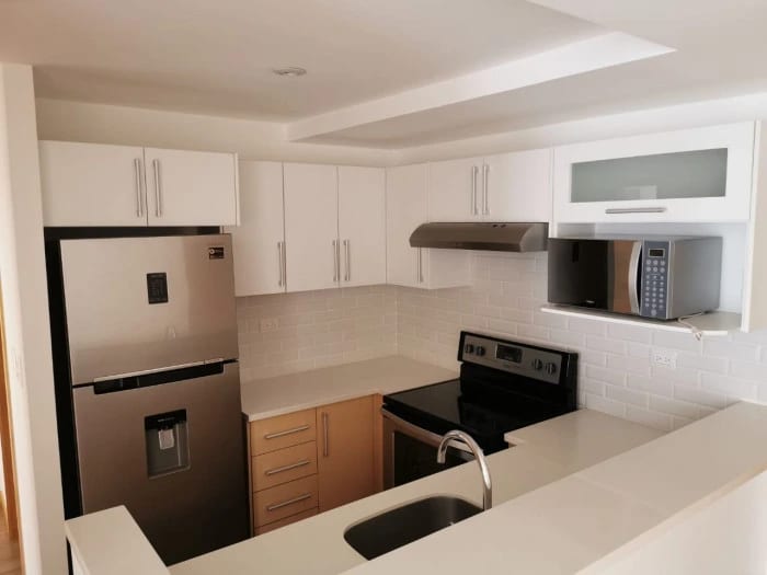 Renta de apartamento en zona 10 — Apartamento en Alquiler en Zona 10, Guatemala, Ciudad — foto 2 de 6