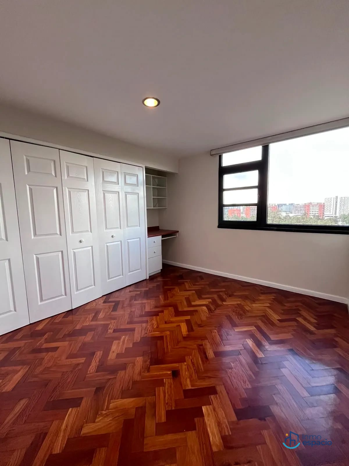 Apartamento en renta en Zona 14 — Apartamento en Alquiler en Santorini, Zona 14, Guatemala, Ciudad — foto 4 de 13
