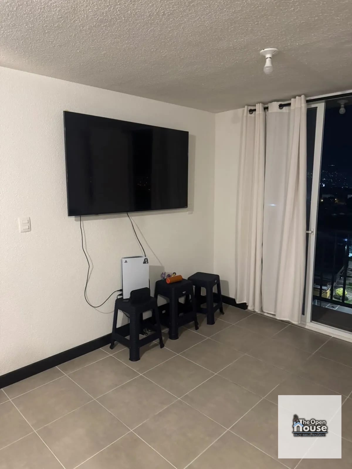 Apartamento Amueblado en Renta – Esenta, Zona 12 — Apartamento en Alquiler en Esenta, Zona 12, Guatemala, Ciudad — foto 8 de 16
