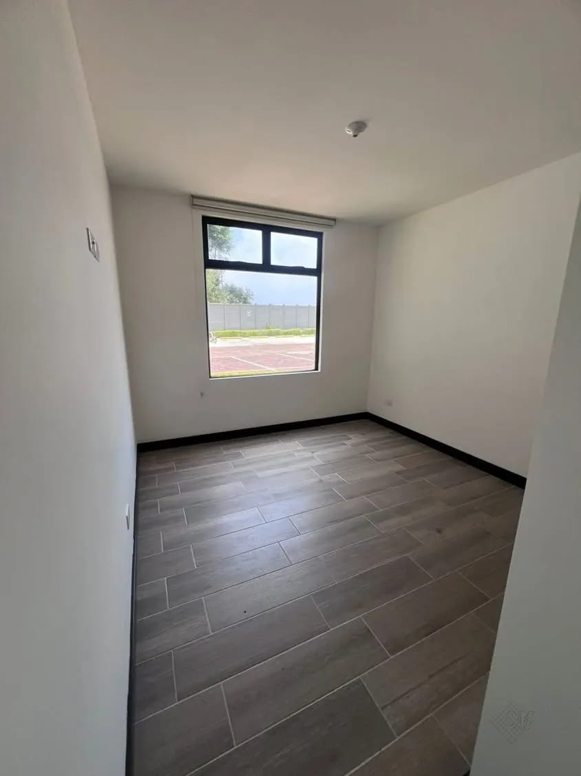 Cañadas de Choacorral Zona 4, San Lucas Sacatepéquez, Vendo Bonito Apartamento, Ubicado en el Primer Nivel — Apartamento en Venta en San Lucas Sacatepéquez, Sacatepéquez — foto 5 de 8