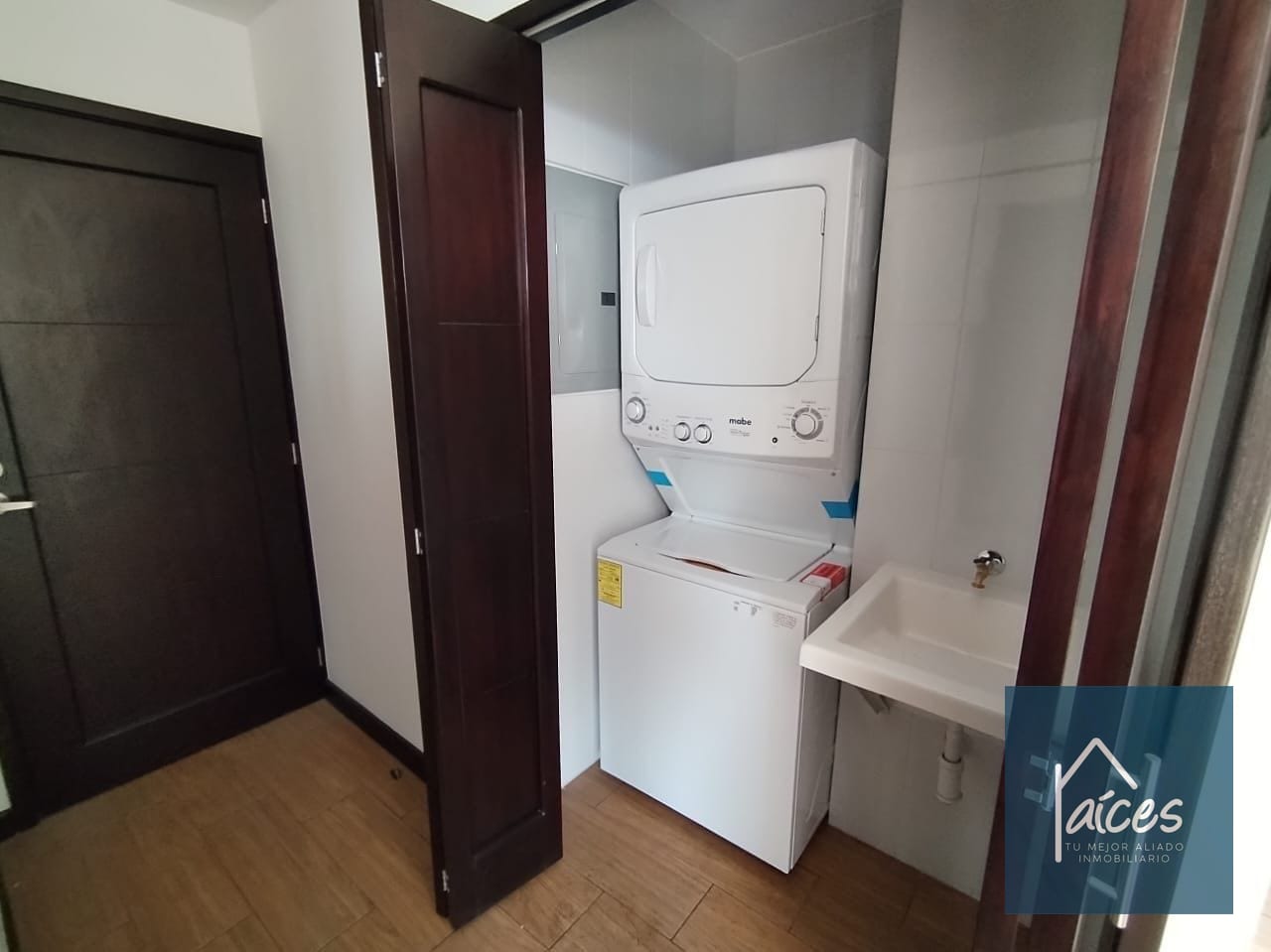 Apartamento en venta TORRE PRAGA Zona 15 (D) — Apartamento en Venta en Zona 15, Guatemala, Ciudad — foto 4 de 9