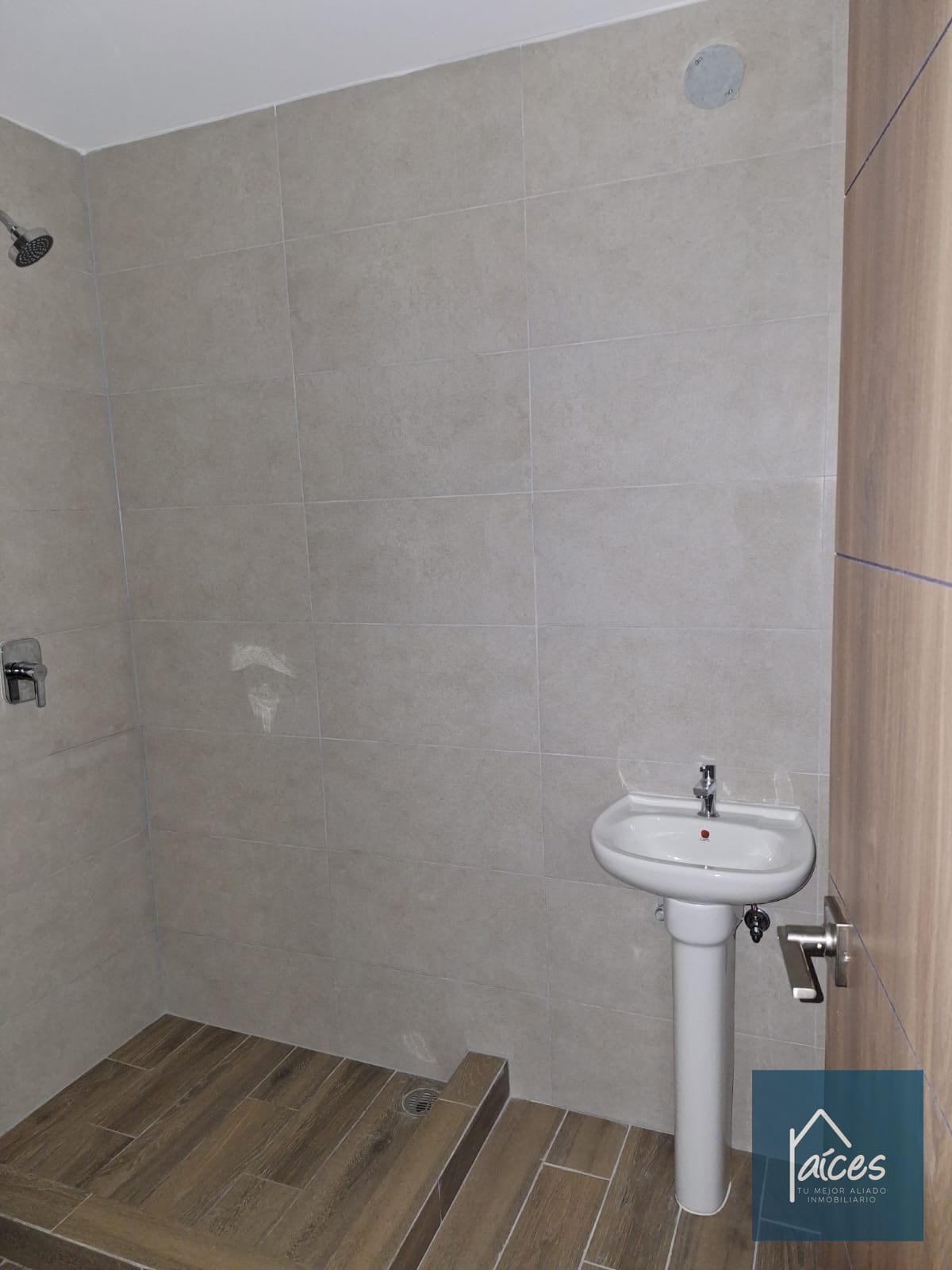 Apartamento en renta - Parque 14 zona 14 (D) — Apartamento en Alquiler en Parque 14, Zona 14, Guatemala, Ciudad — foto 7 de 15