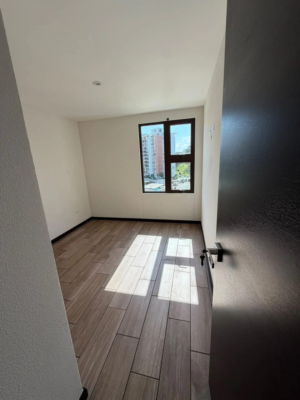 Apartamento en Renta Zona 16 San Isidro 2021 — Apartamento en Alquiler en San Isidro 20/21, Zona 16, Guatemala, Ciudad — foto 6 de 14