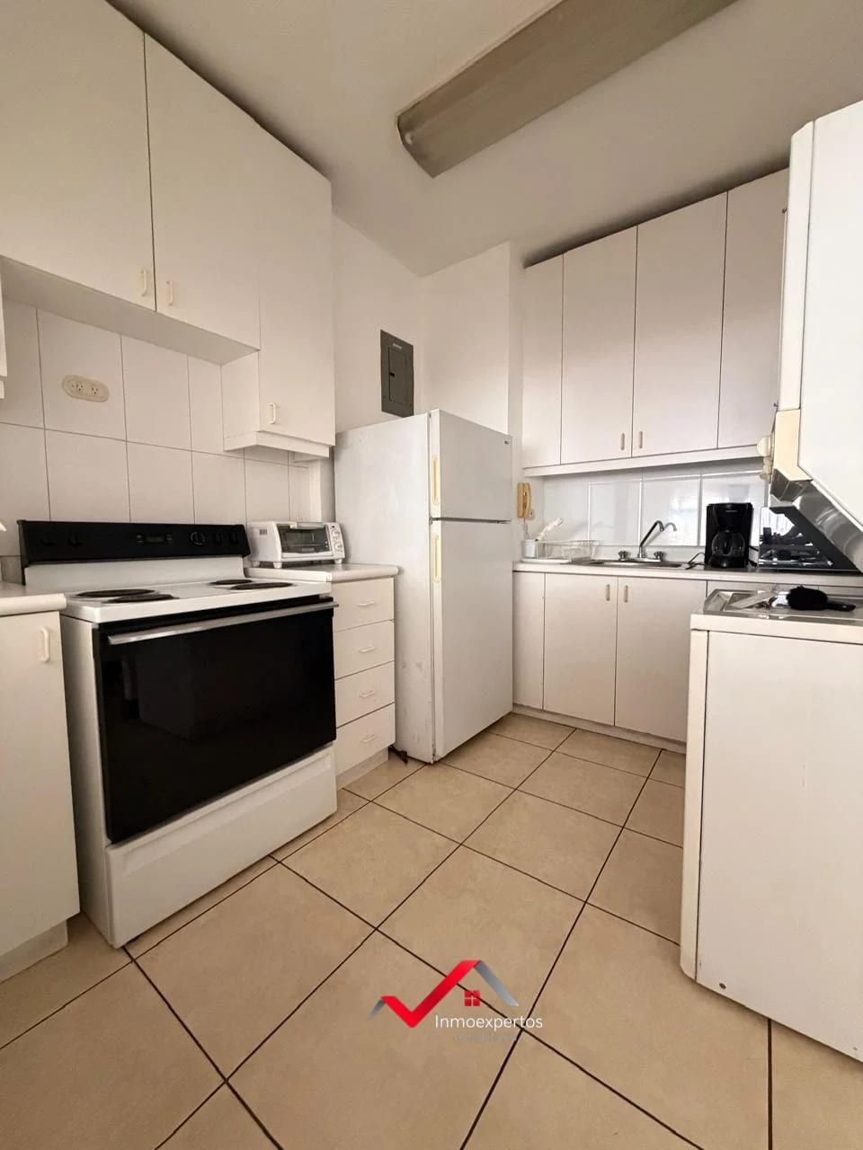 Apartamento Amueblado en Renta, Zona 14 — Apartamento en Alquiler en Zona 14, Guatemala, Ciudad — foto 5 de 10