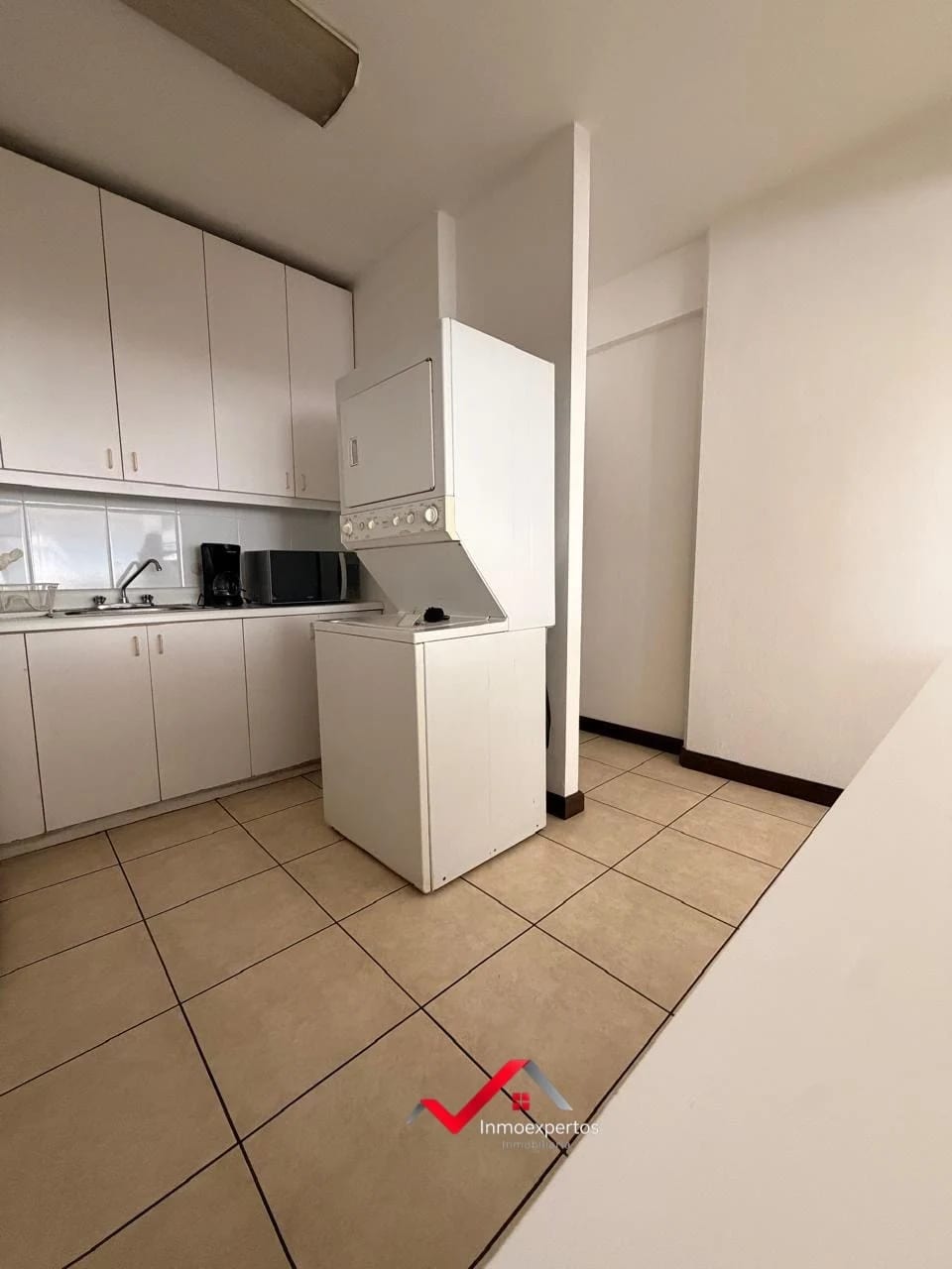 Apartamento Amueblado en Renta, Zona 14 — Apartamento en Alquiler en Zona 14, Guatemala, Ciudad — foto 6 de 10