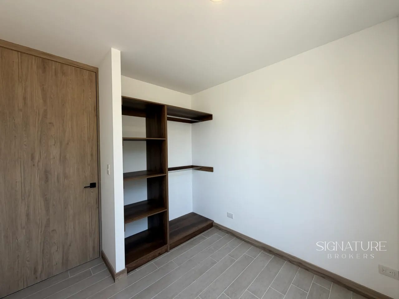 Apartamento en Renta semi-amueblado - Edificio Providencia Z.13 — Apartamento en Alquiler en Providencia Apartamentos, Zona 13, Guatemala, Ciudad — foto 9 de 10