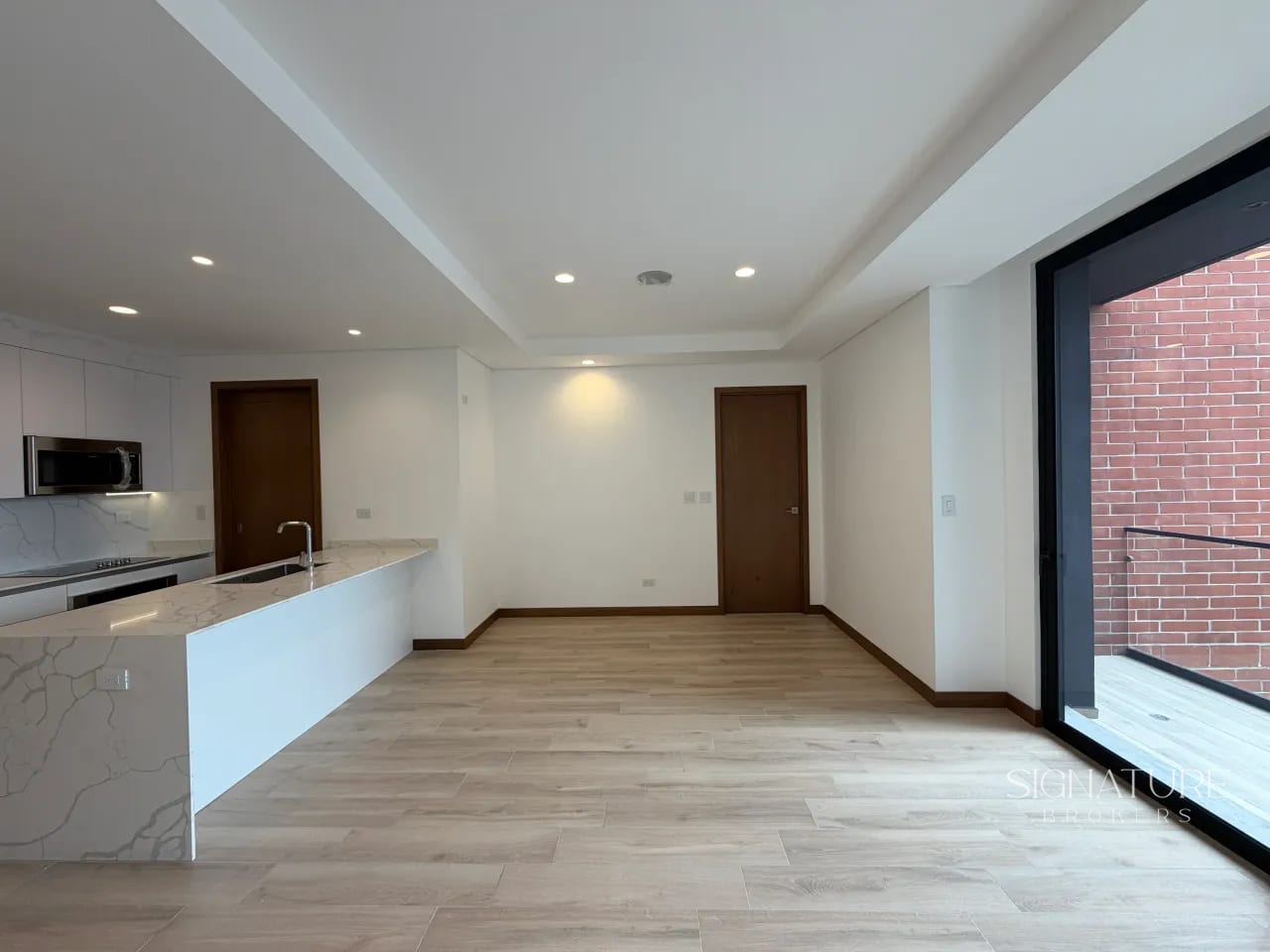 Apartamento en Renta - Ferre Díez Z.10 — Apartamento en Alquiler en Zona 10, Guatemala, Ciudad — foto 3 de 14