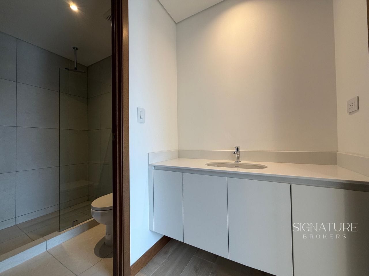 Apartamento en Renta - Ferre Díez Z.10 — Apartamento en Alquiler en Ferré Diez, Zona 10, Guatemala, Ciudad — foto 9 de 11