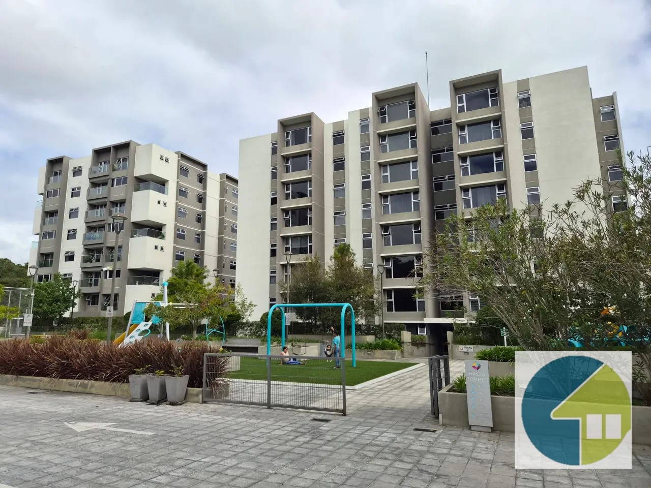 ¡tu Nuevo Hogar Te Espera en Condado el Naranjo! — Apartamento en Venta en Condado Naranjo, Zona 4 Mixco, Guatemala, Ciudad — foto 15 de 16