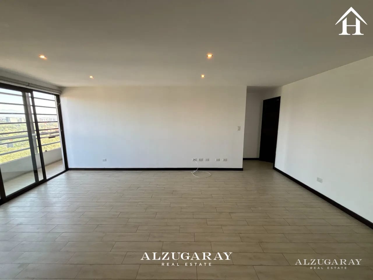 APTO AMPLIO C/ VISTA -2 HAB / TORRE 360, Z. 15 — Apartamento en Venta en Torre 360°, Zona 15, Guatemala, Ciudad — foto 3 de 10