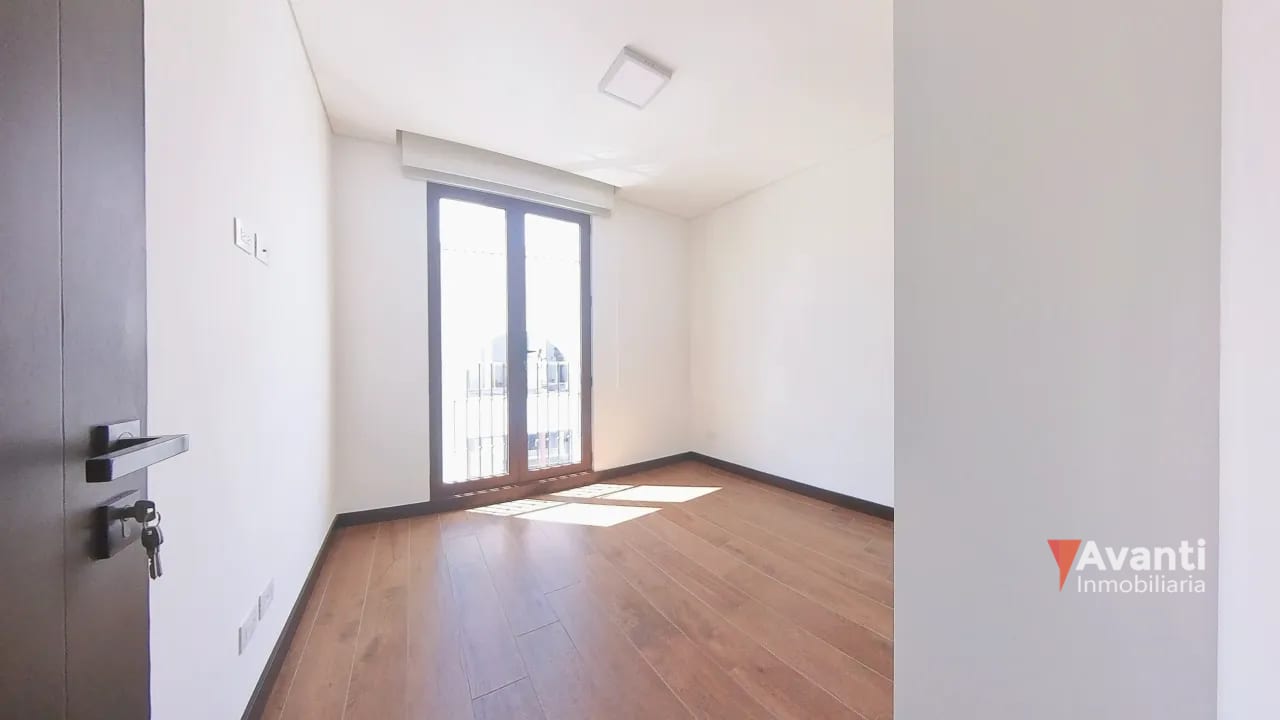 ALQUILER LINDO APARTAMENTO CON TERRAZA EN LIRIOS DE CAYALA ZONA 16 — Apartamento en Alquiler en Ciudad Cayalá, Zona 16, Guatemala, Ciudad — foto 11 de 17
