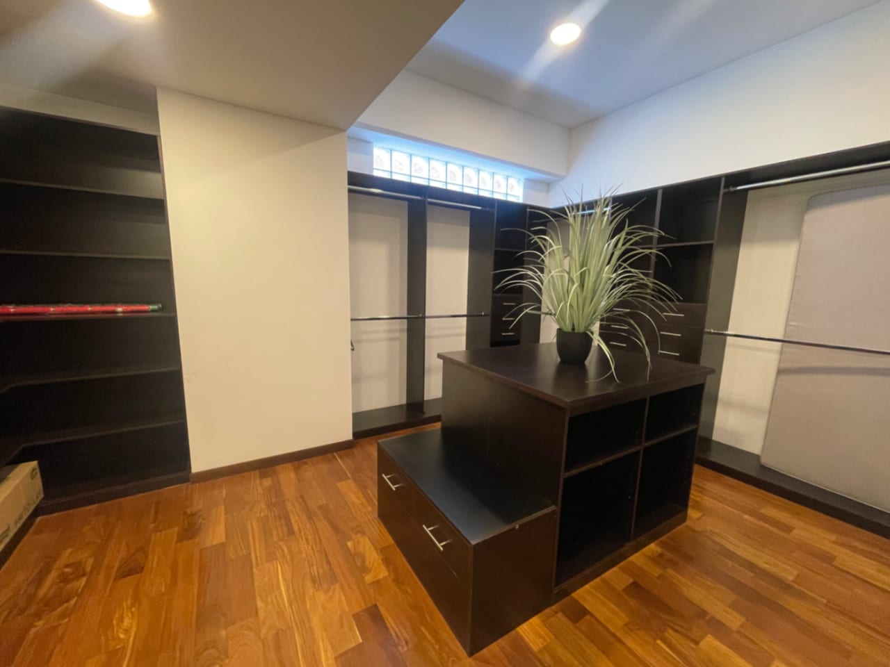 Zona 14, Apartamento Venta 240 MTS2, 2 Dormitorios, 2 Parqueos — Apartamento en Venta en Zona 14, Guatemala, Ciudad — foto 7 de 12