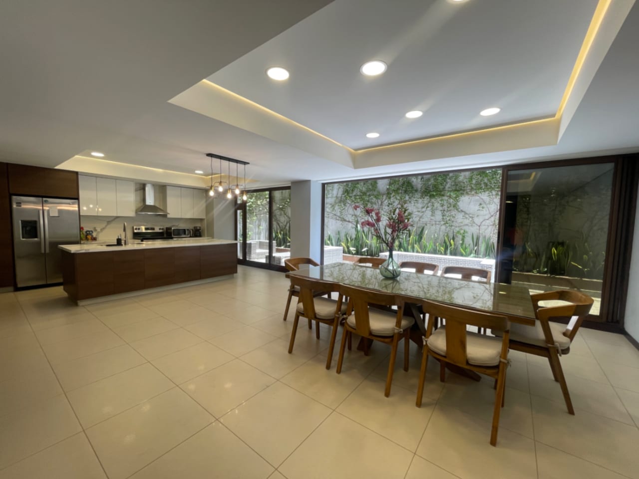 Zona 14, Apartamento Venta 240 MTS2, 2 Dormitorios, 2 Parqueos — Apartamento en Venta en Zona 14, Guatemala, Ciudad — foto 1 de 12